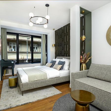 Urban Downtown Luxury Rooms And Suites Belgrado Esterno foto