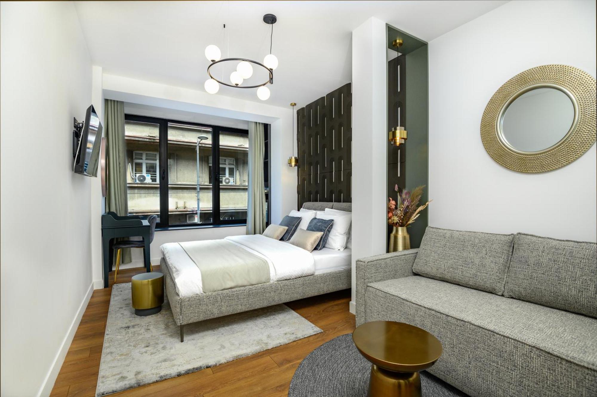 Urban Downtown Luxury Rooms And Suites Belgrado Esterno foto