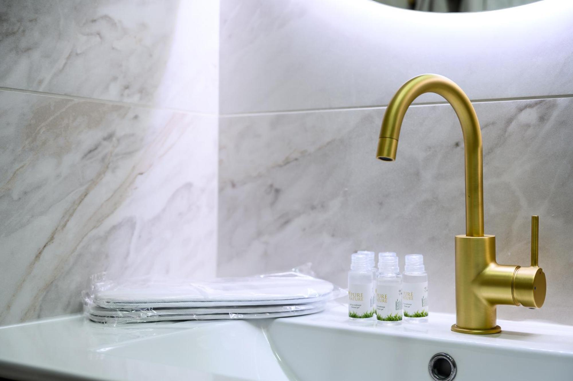 Urban Downtown Luxury Rooms And Suites Belgrado Camera foto