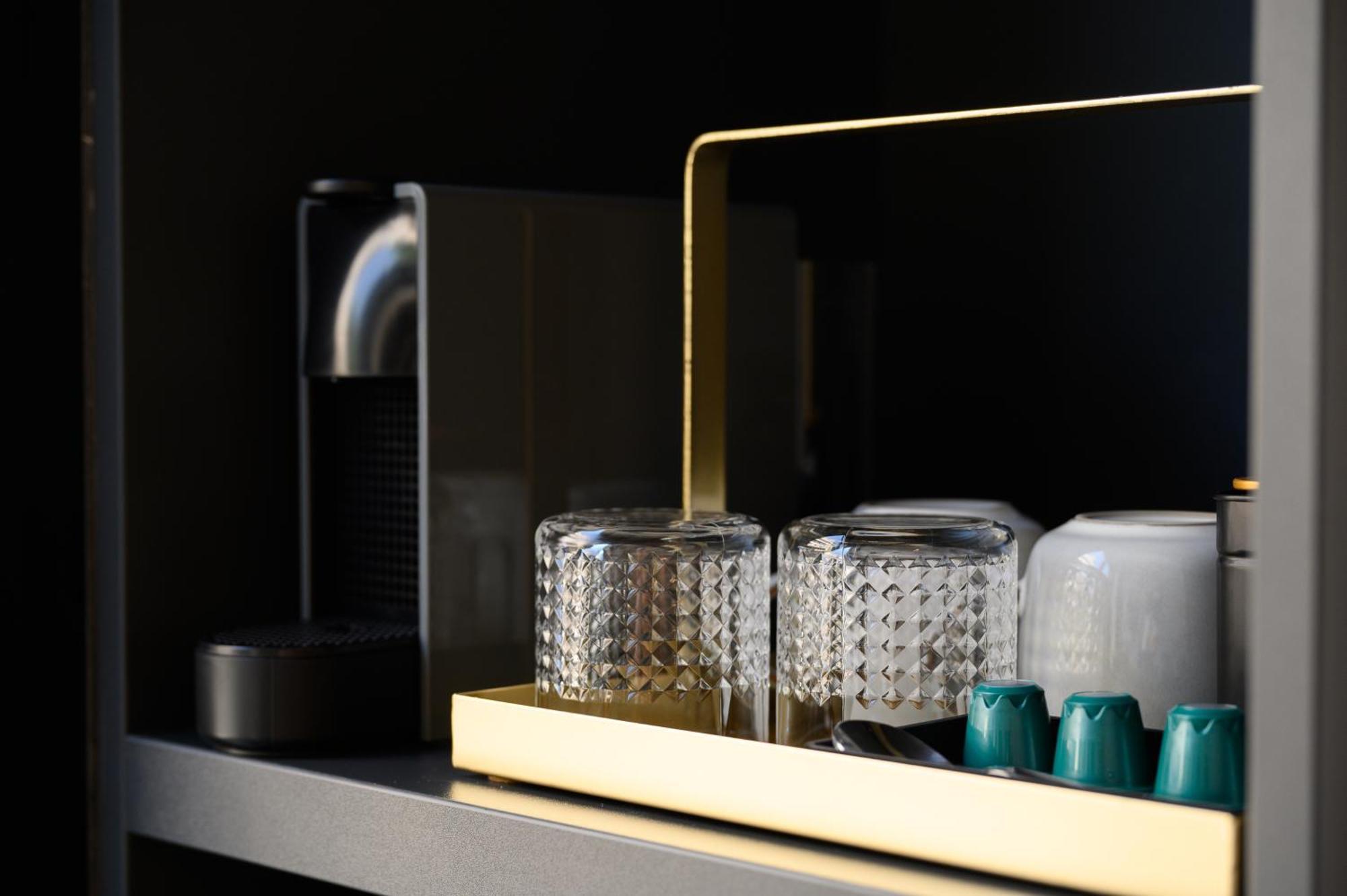 Urban Downtown Luxury Rooms And Suites Belgrado Esterno foto