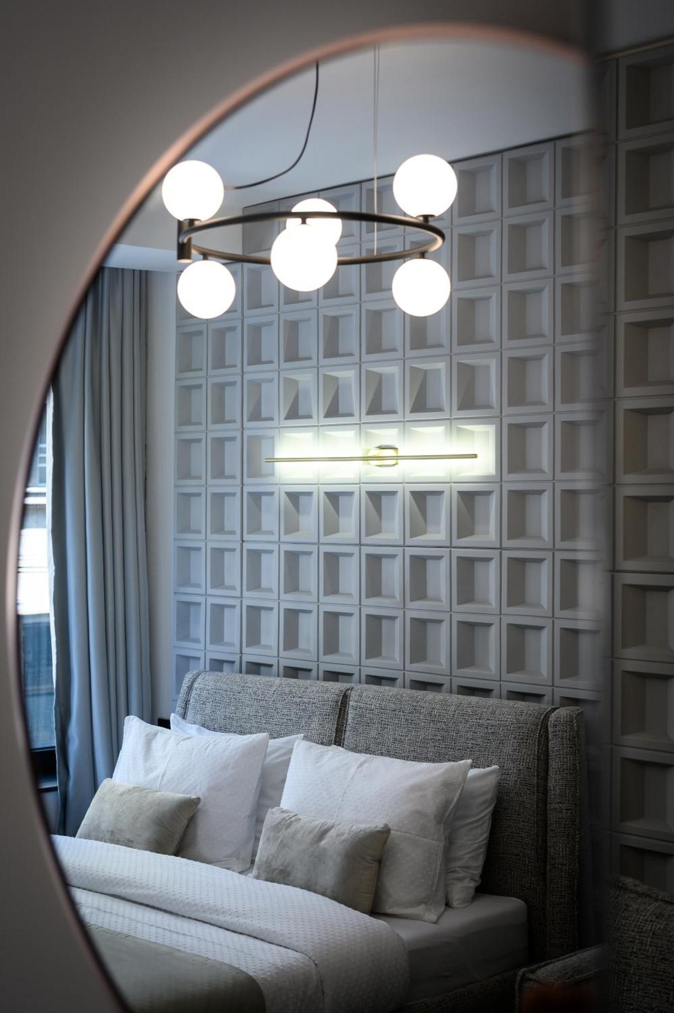 Urban Downtown Luxury Rooms And Suites Belgrado Esterno foto