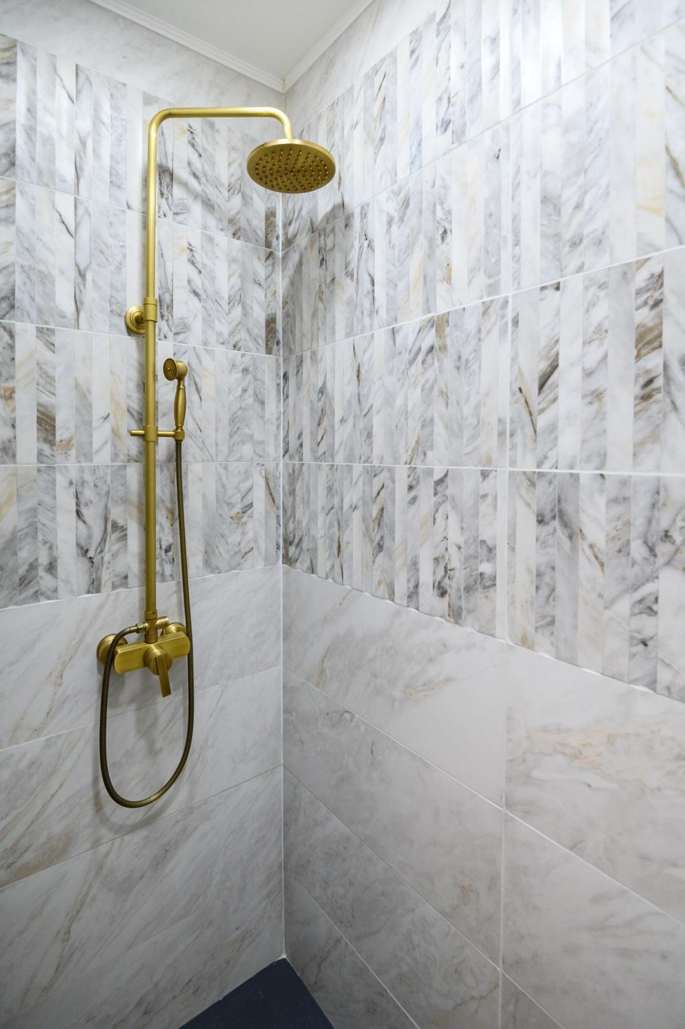 Urban Downtown Luxury Rooms And Suites Belgrado Esterno foto